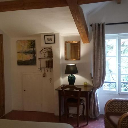سوسبيل Domaine Du Parais B&B المظهر الخارجي الصورة