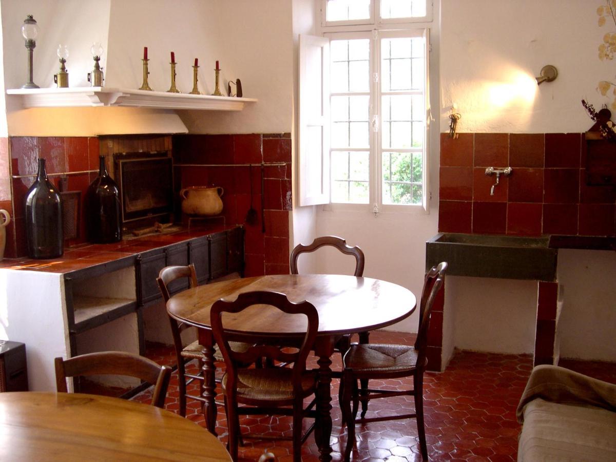 سوسبيل Domaine Du Parais B&B المظهر الخارجي الصورة