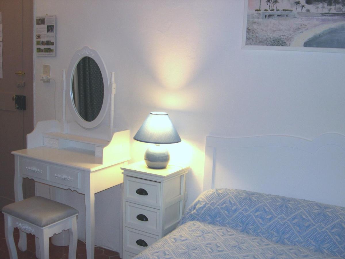 سوسبيل Domaine Du Parais B&B المظهر الخارجي الصورة
